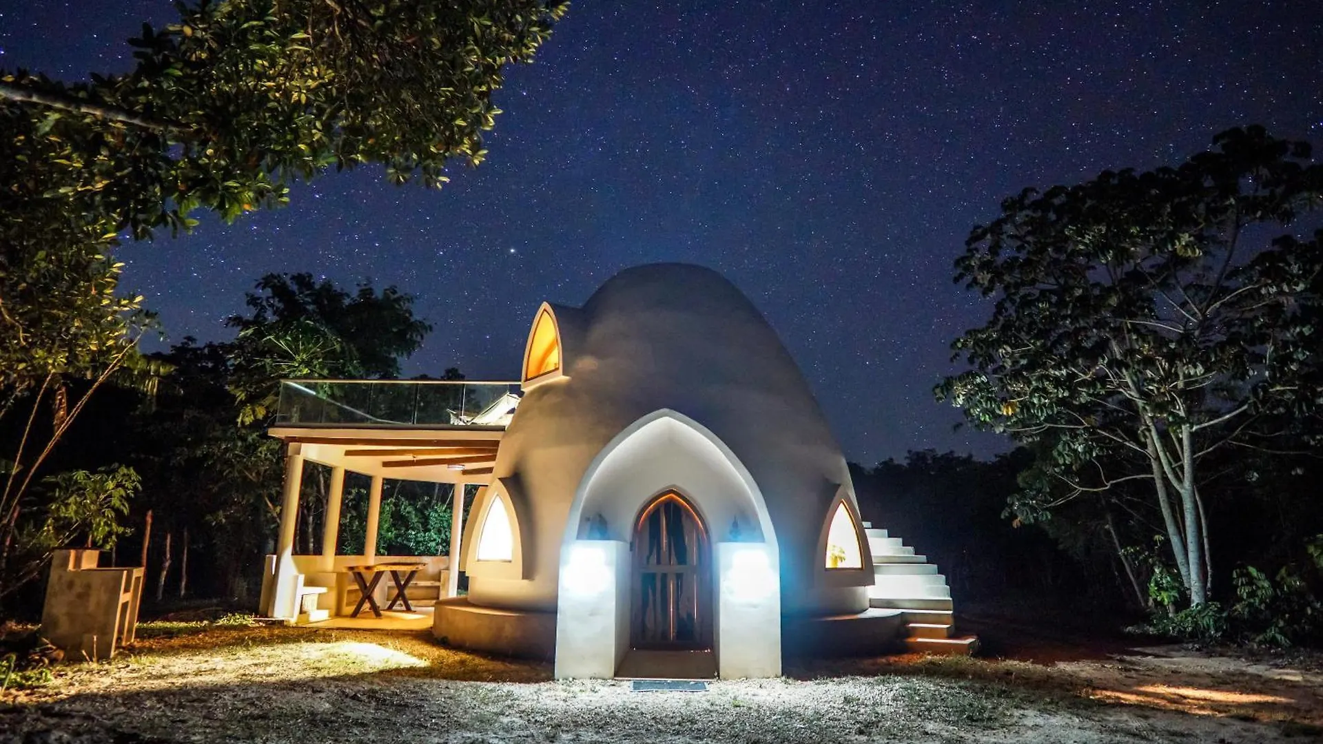 Campsite Dome @Jackfruit Jungle Paradise Chiquila