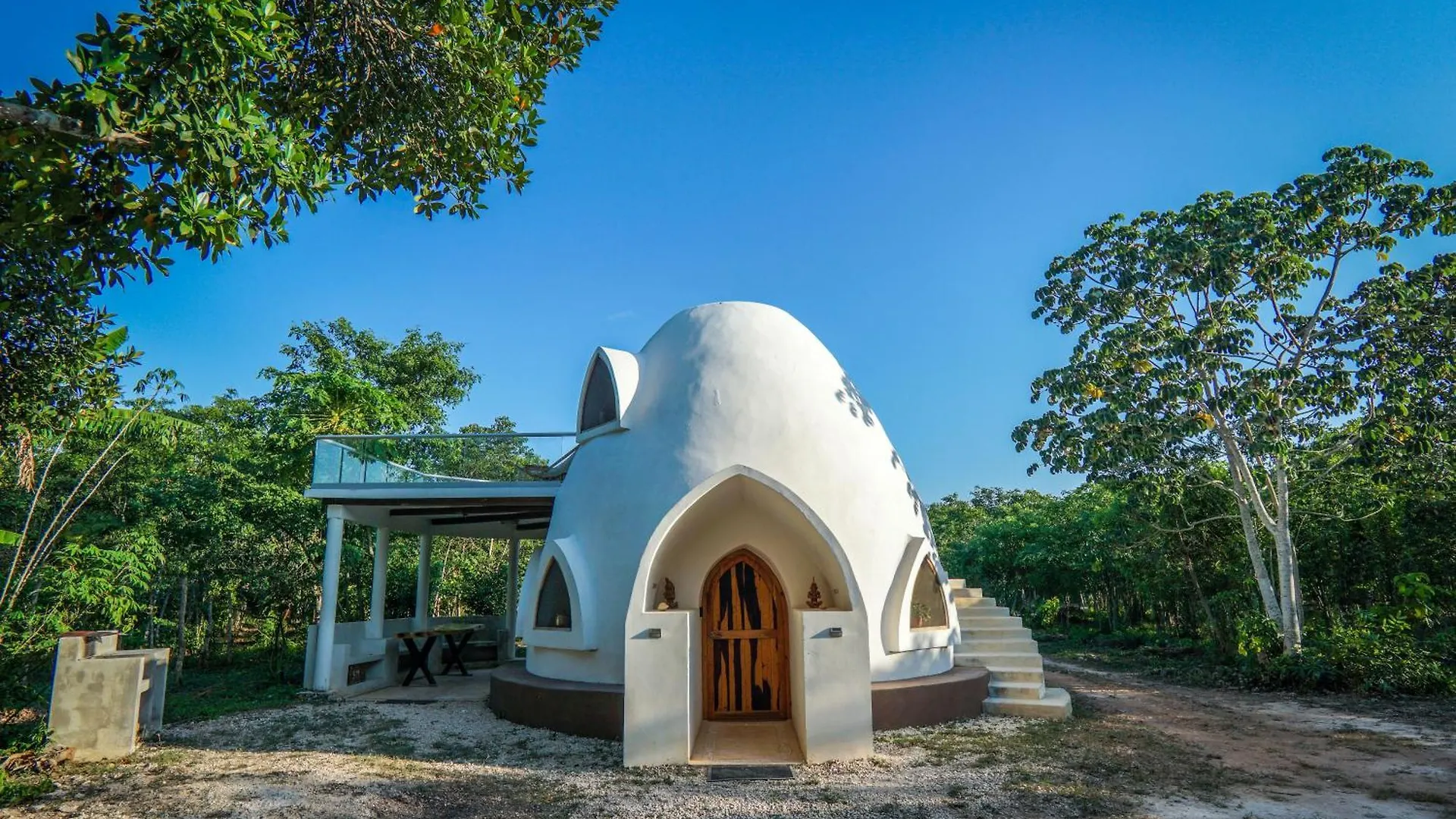 Dome @Jackfruit Jungle Paradise Chiquila