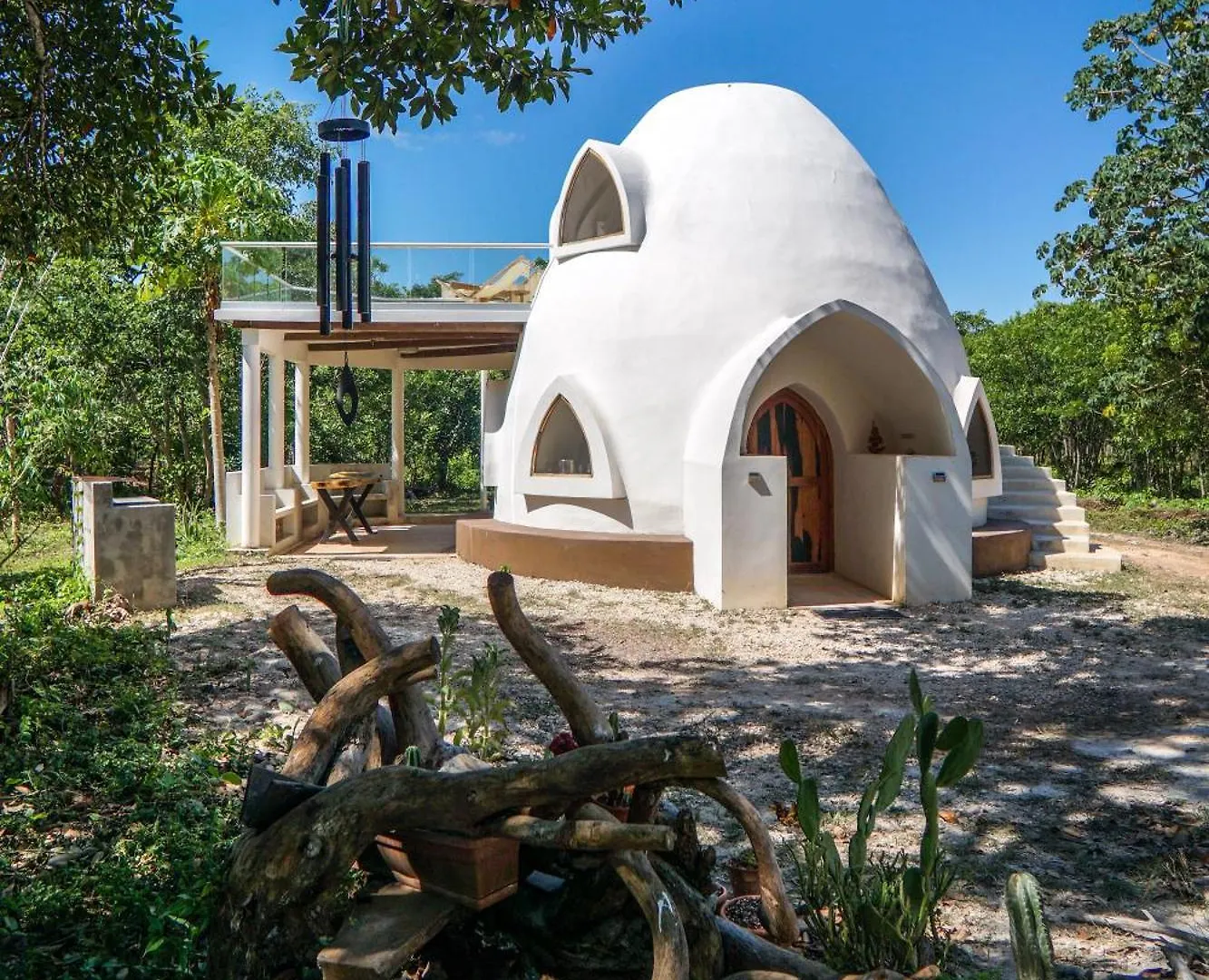 Dome @Jackfruit Jungle Paradise Chiquila Campsite